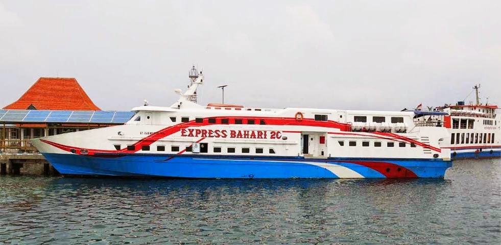 Kapal Express Bahari